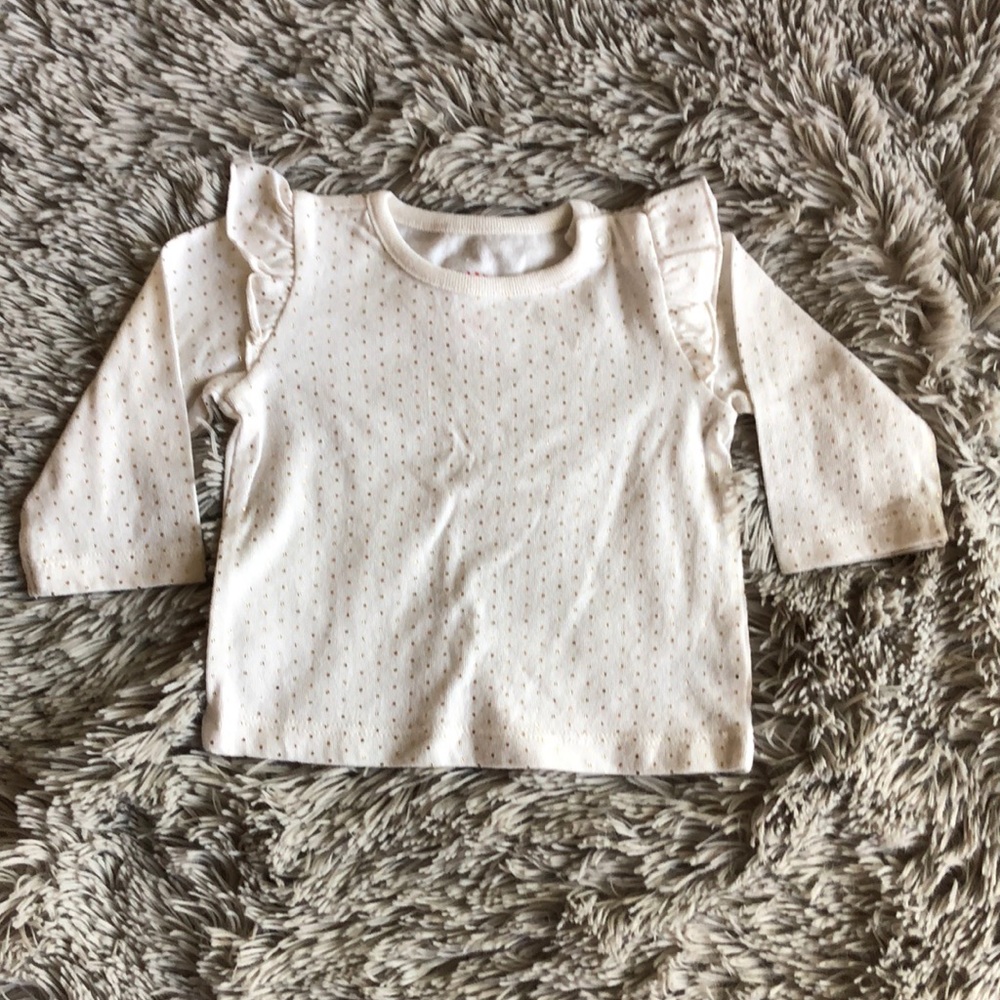 Cotton cream tee with gold polka dots and ruffles